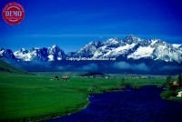 Sawtooth Valley Salmon River